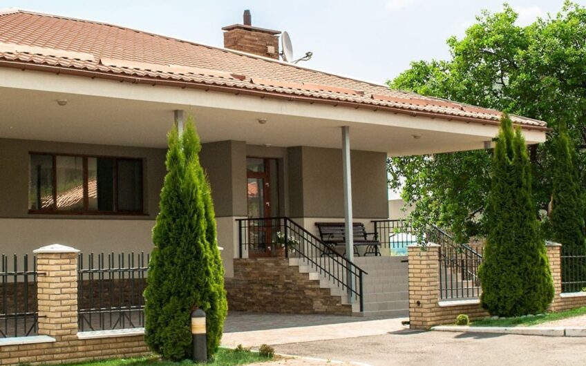 Продажа домов село Иванковичи .Коттеджному комплексу «МАЄТОК. Скарбниця Європи