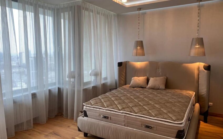 Продажа 3 ком новостройка в престижном доме на Печерске Коновальца, 44а.