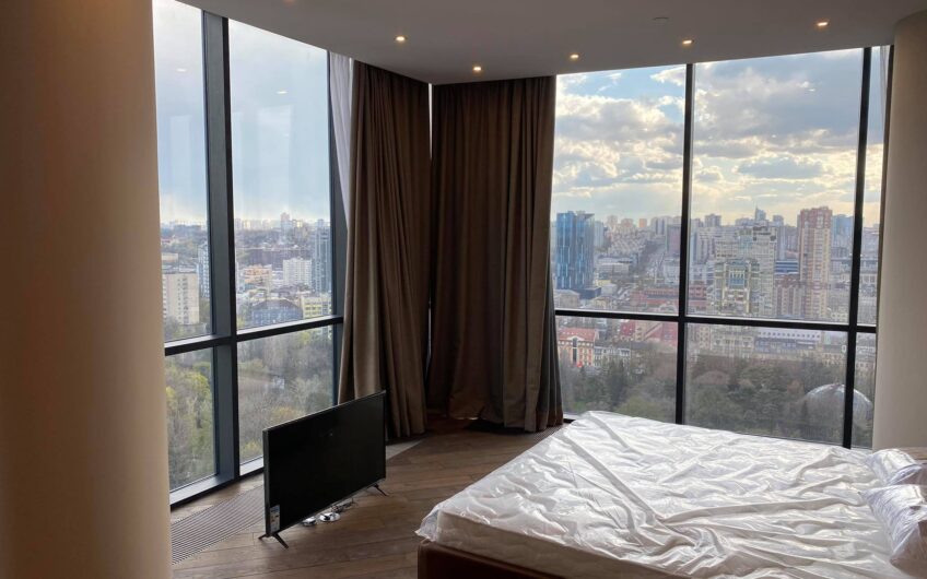 Аренда Апартаментов в роскошном отеле Hilton 5*. Киев, бульвар Тараса Шевченко  30.