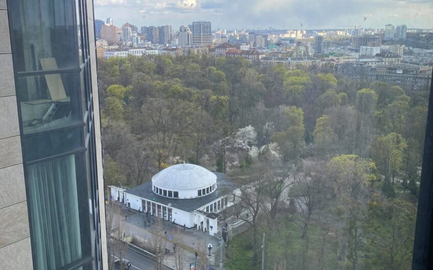 Аренда Апартаментов в роскошном отеле Hilton 5*. Киев, бульвар Тараса Шевченко  30.