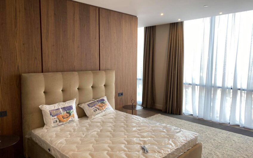 Аренда Апартаментов в роскошном отеле Hilton 5*. Киев, бульвар Тараса Шевченко  30.