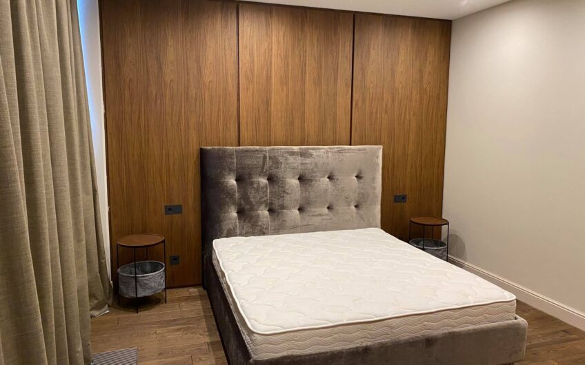 Аренда Апартаментов в роскошном отеле Hilton 5*. Киев, бульвар Тараса Шевченко  30.
