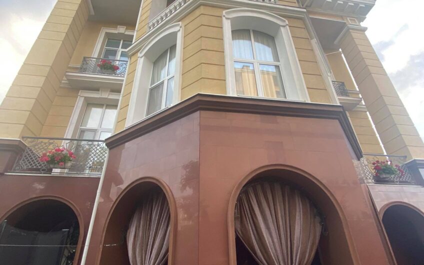 Продажа дома в центре Киева. Печерск. Зверинец район.