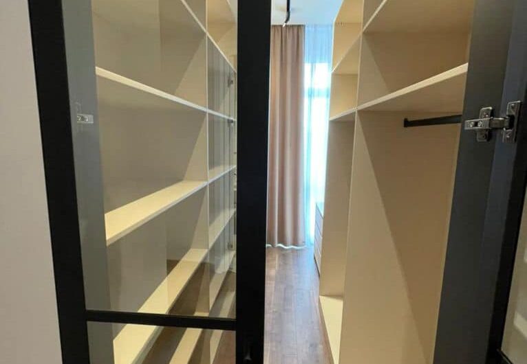 Аренда  .    ул. Бусловская, 12  ЖК Busov Hill 125 кВ м Зверинец