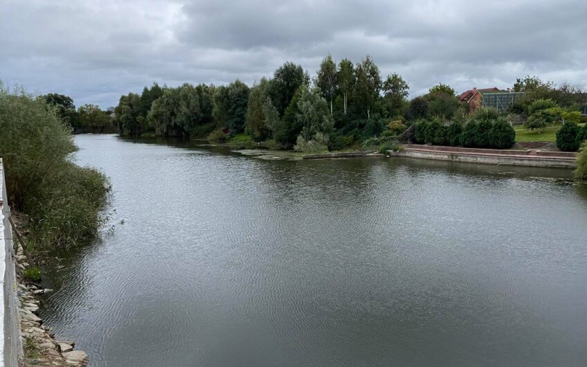 Продам современный одноэтажный дом в коттеджном городке Green Town.