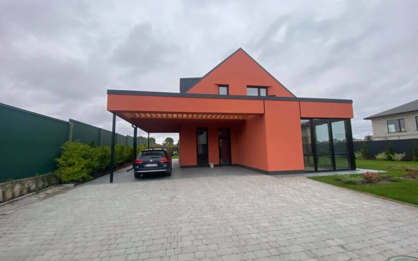 Продам Современный Дом в коттеджном городке Green Town .Крушинка район.