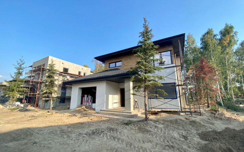 Продажа домов  с выходом на Днепр.  Дома в элитном коттеджном городке под Киевом, River Marina Village.