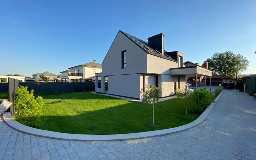 Продам Современный Дом в коттеджном городке Green Town .Крушинка район.