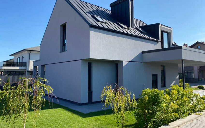 Продам Современный Дом в коттеджном городке Green Town .Крушинка район.