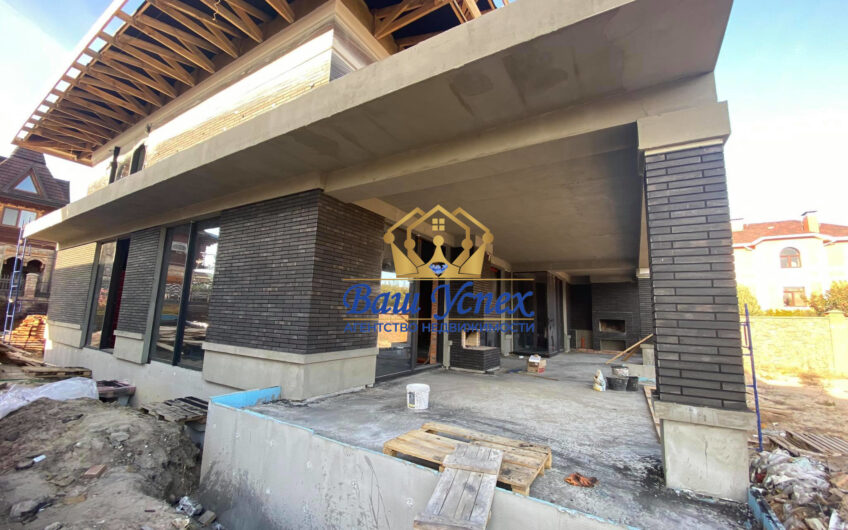 Продажа современного дома в городке начало Дамбы. С панорамным окнами.