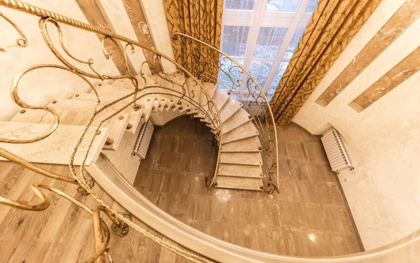 Аренда хорошего офиса в Печерском районе по ул.( Щорса ) Коновальца 32А,