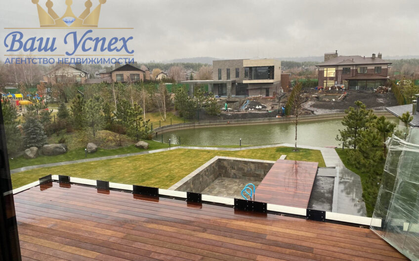 Продажа дома  HI -TECH в закрытом Коттеджном городке Солнечная Долина с. Романков .