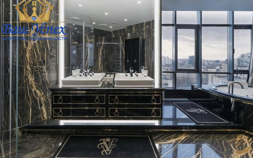 Продажа 4 ком квартиры 250 кв. м на Струтинского ул 2.  в ЖК Pechersky