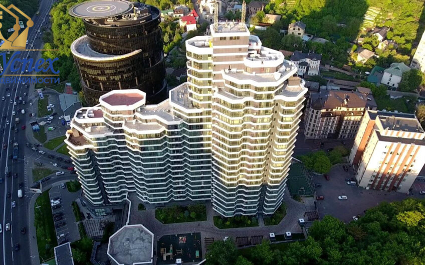 Продажа 4 ком квартиры 250 кв. м на Струтинского ул 2.  в ЖК Pechersky
