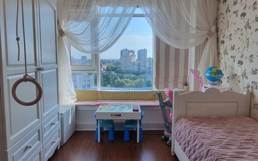 Продажа 3 ком с ремонтом  в ЖК ЖК Sherwood . ул Антонова  2б