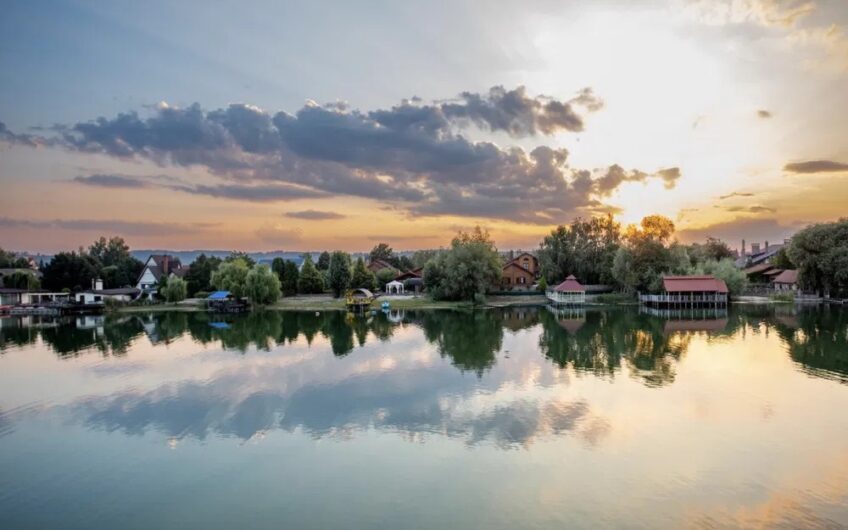 Продаж будинку у закритому котеджному містечку Ariel Village. село Романків.