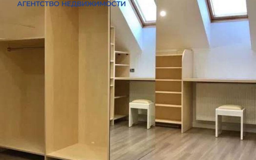 Сдается в аренду дом 225 м2 в пгт. Козин. Есть генератор