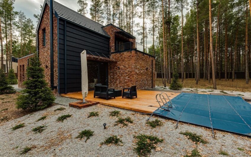 Продажа дома КГ Riviera Village село ЛЕБЕДЕВКА . Выполнен в стиле » Голландский лофт.