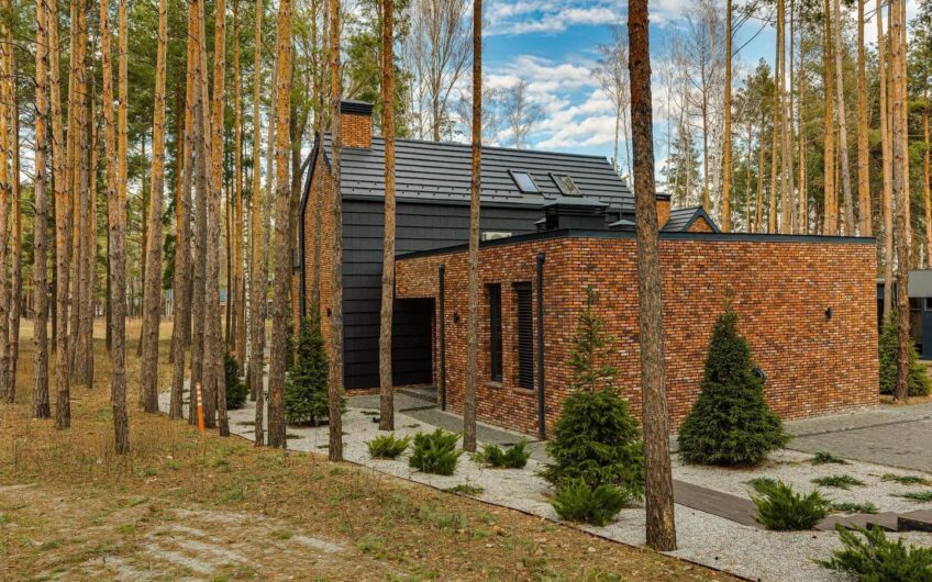 Продажа дома КГ Riviera Village село ЛЕБЕДЕВКА . Выполнен в стиле » Голландский лофт.