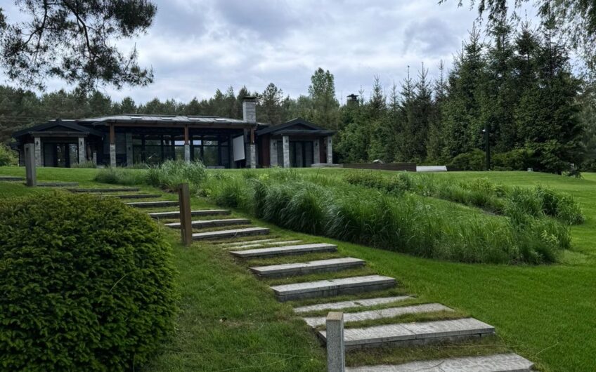 Аренда дома с выходом на реку. Городок  Riviera Village