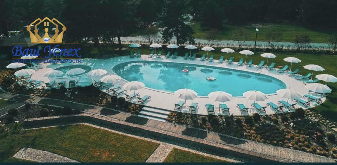 Оренда сучасного будинку в містечку в лісі. КГ RIVIERA VILLAGE