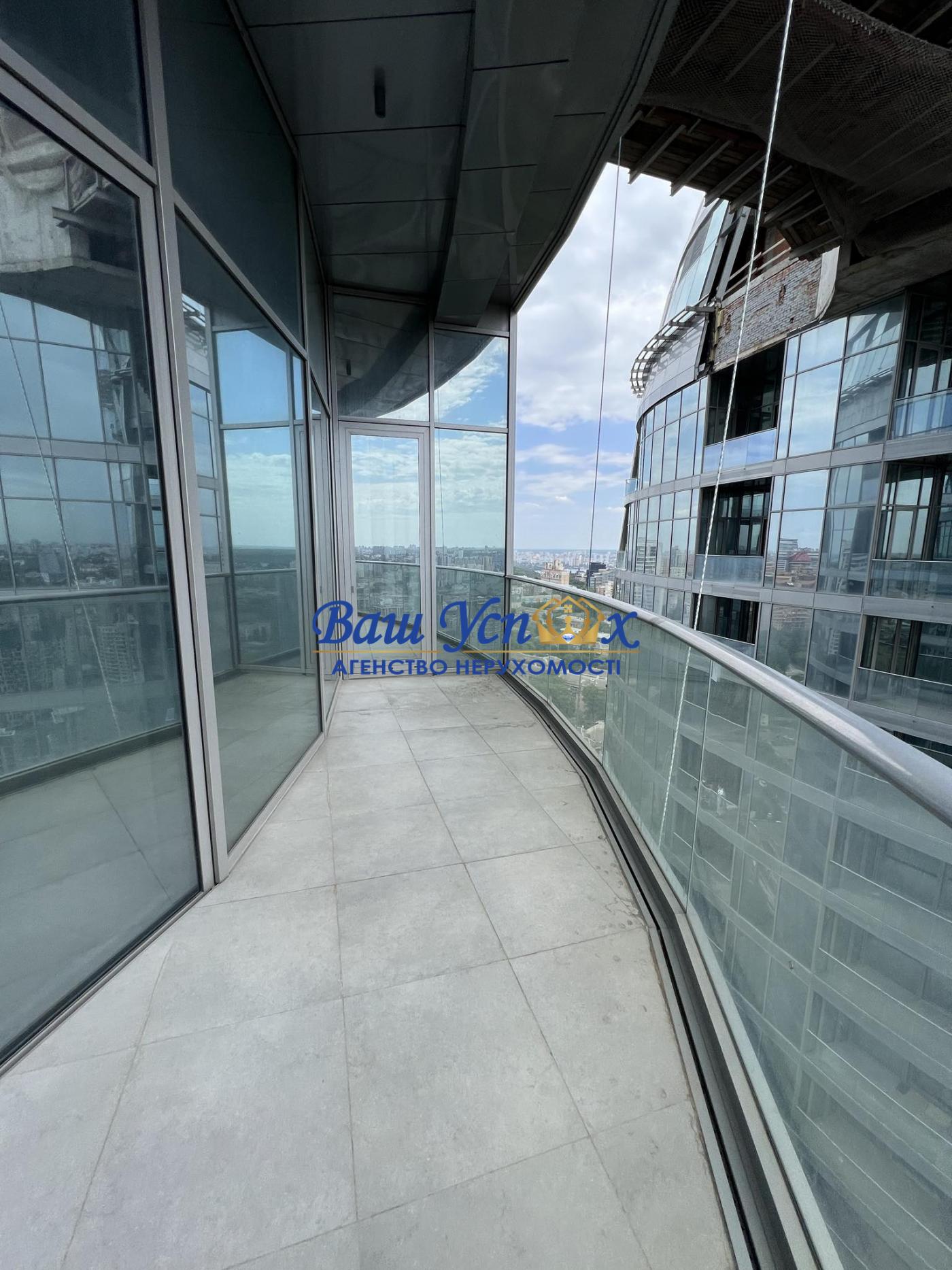 Продажа  пентхауса с террасами  в центре Киева. Taryan Towers