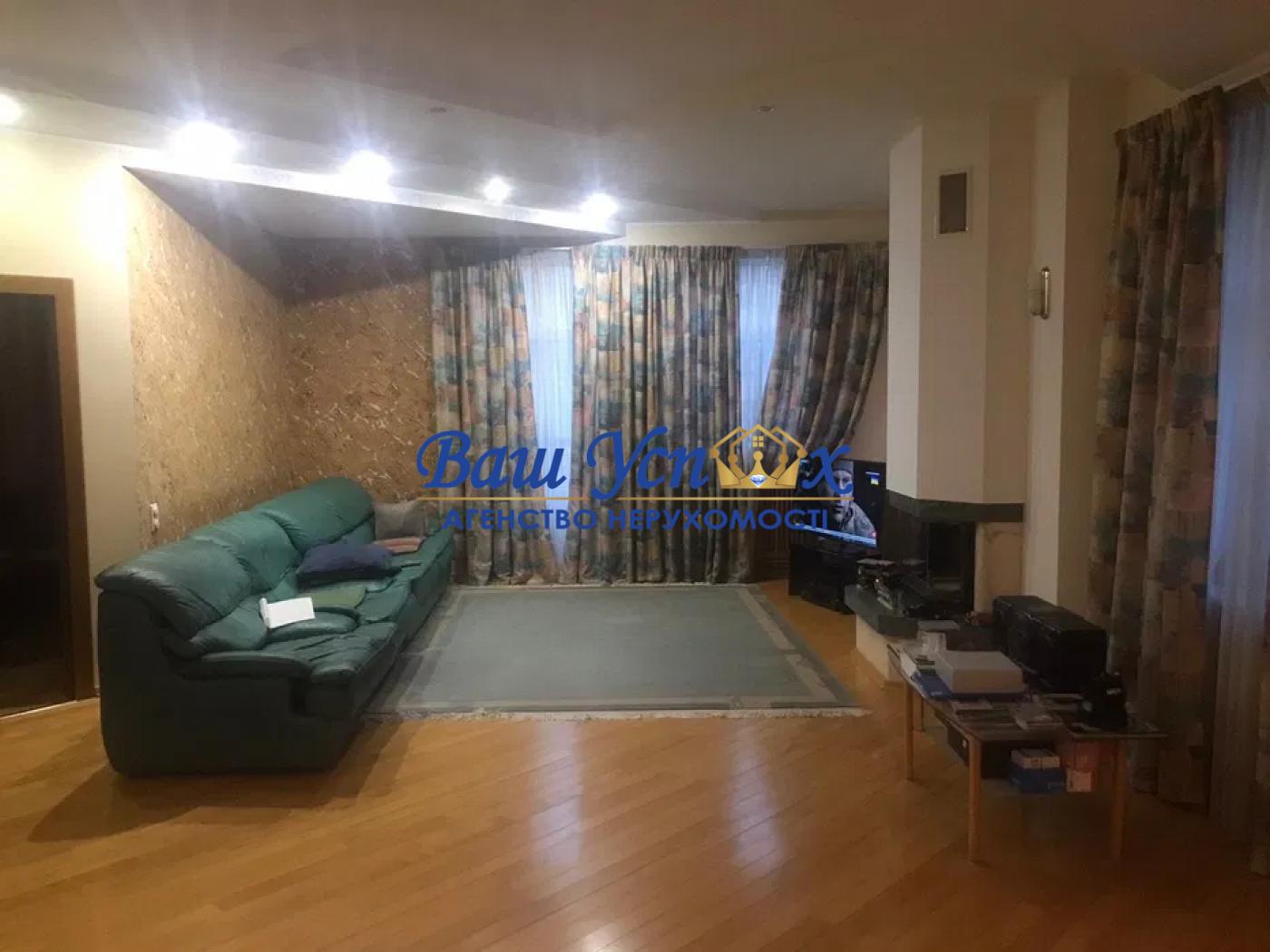 Продажа  4 ком  в центре Киева  по улице Дарвина 3