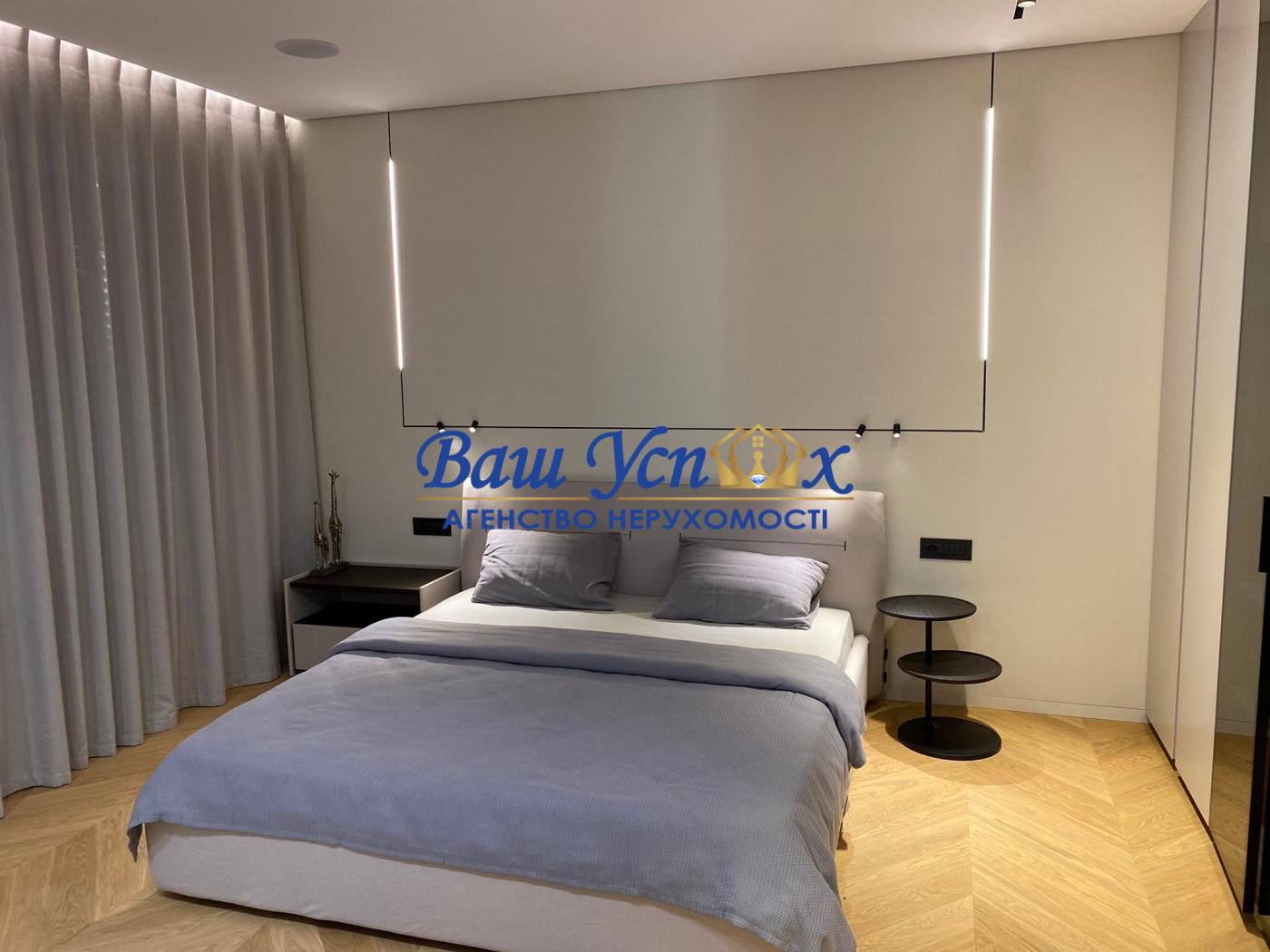 Продажа дома с выходом на воду .КГ Riviera Village