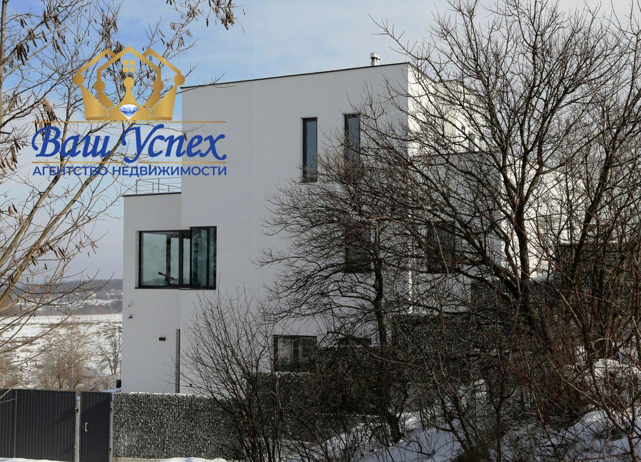 Продажа современного дома в городке .Ходосеевка