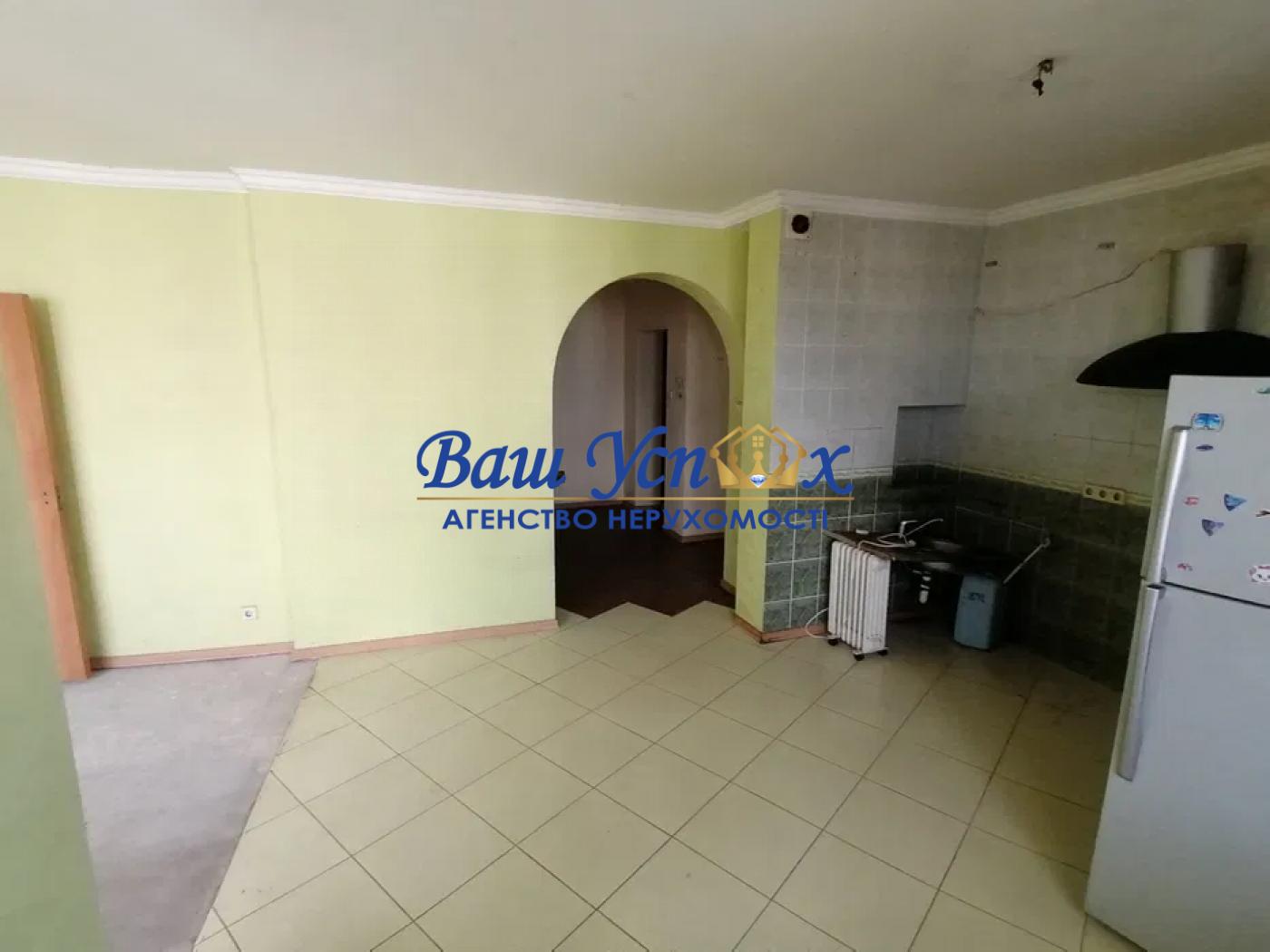 Продаж 3 кімнатної квартири, Дніпровська набережна, Рівер Мол
