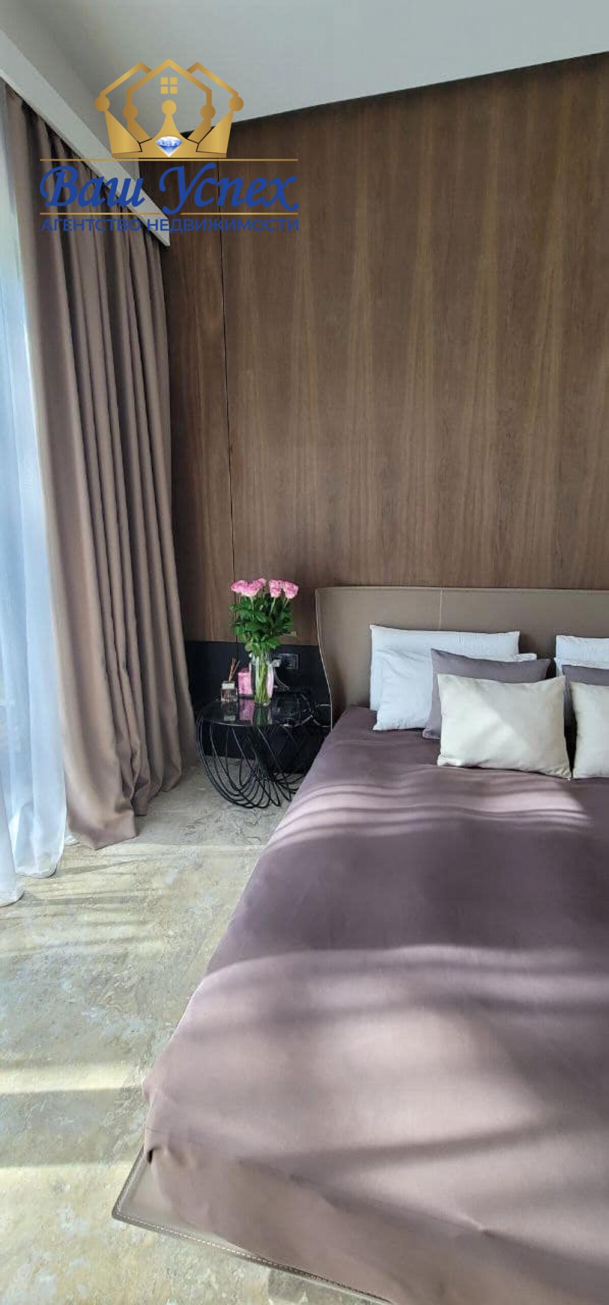 Оренда сучасного будинку в містечку в лісі. КГ RIVIERA VILLAGE