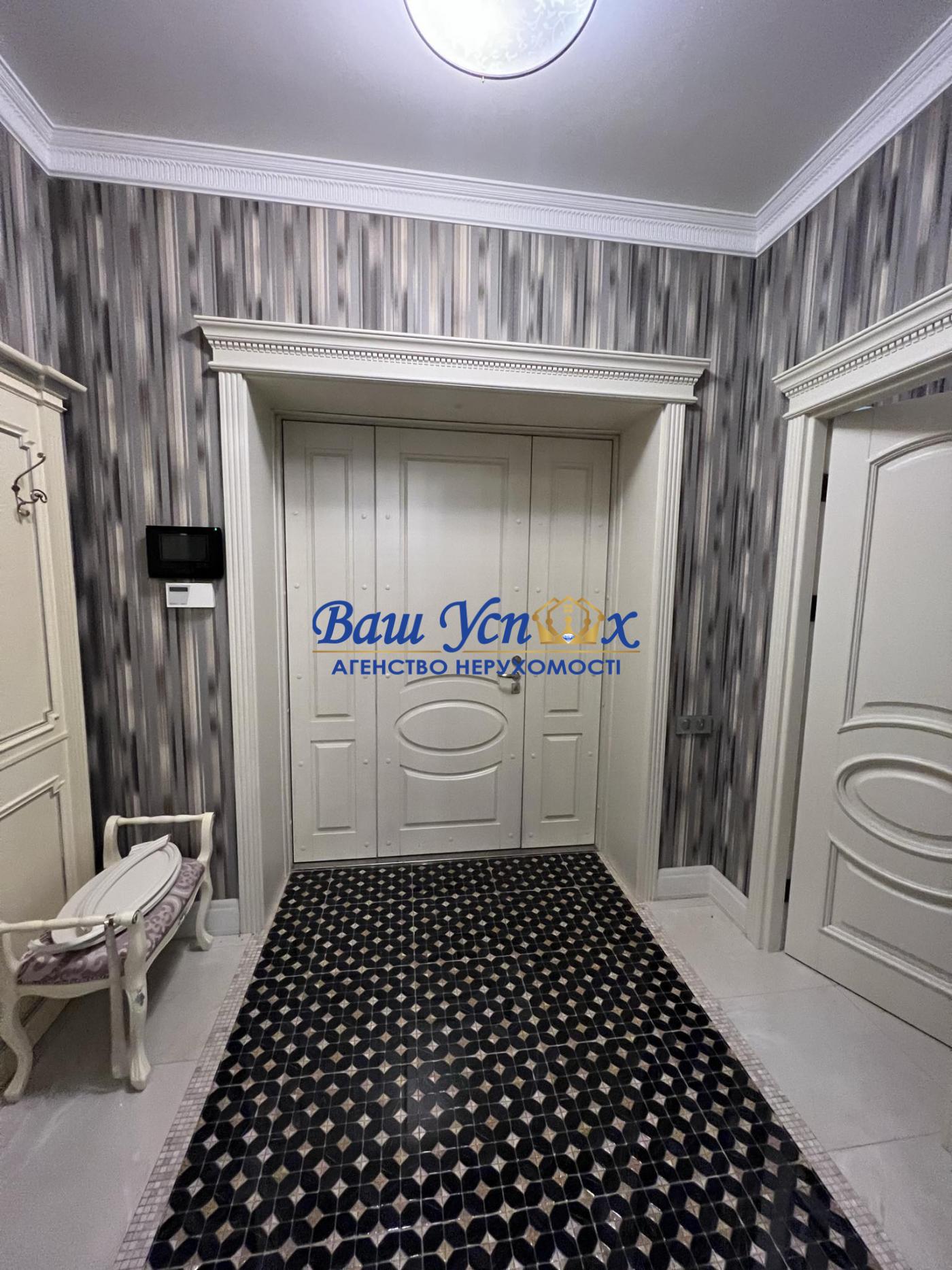 Аренда дома в Конча-Заспе с выходом на озеро. Гостевой дом