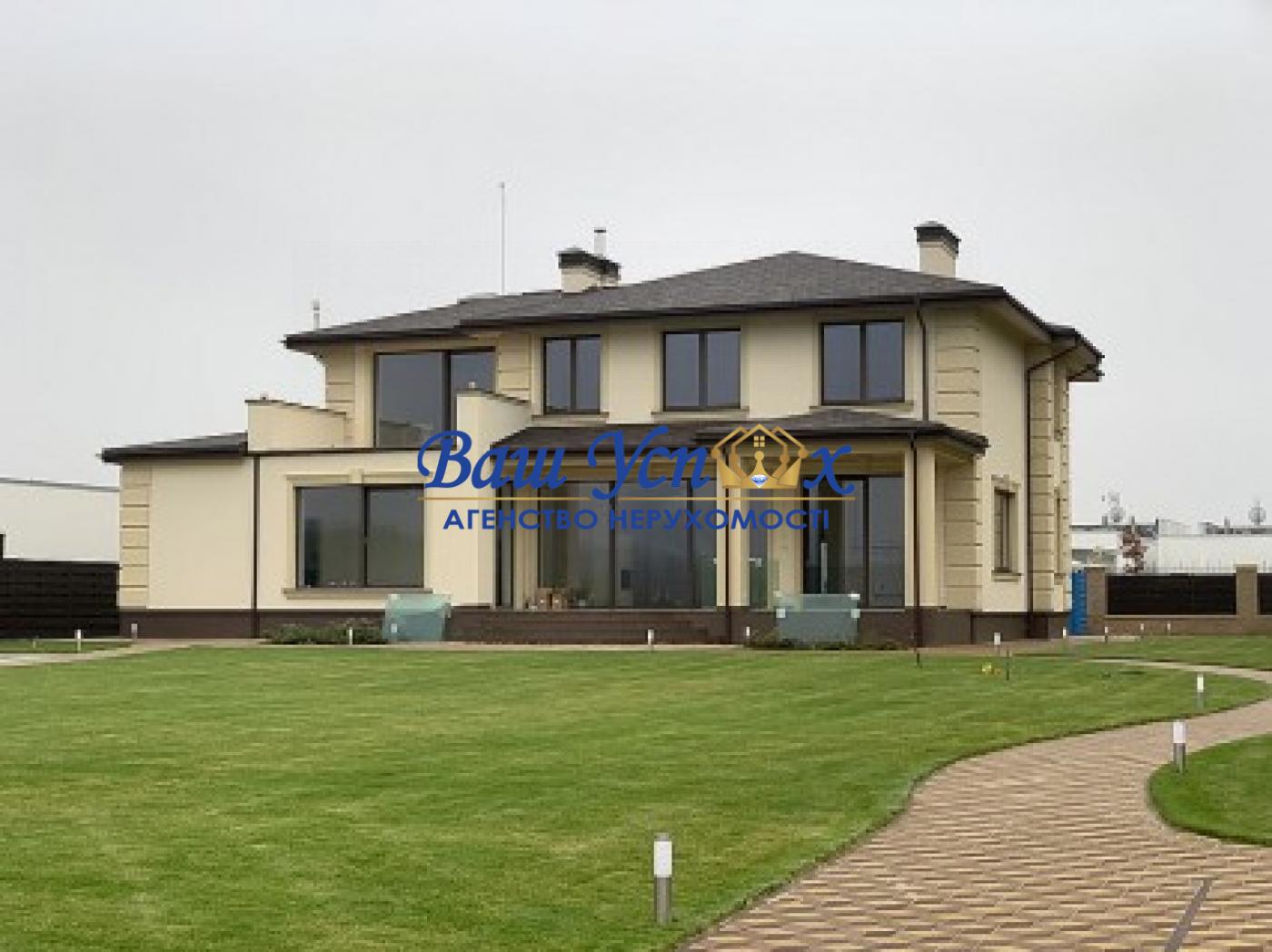 Продажа нома в городке с озерами село Лесники.  Ясный Хутор