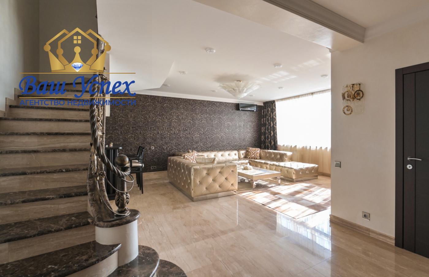 Продажа 3 ком видовая  в центре Киева. бул. Леси Украинки 7а