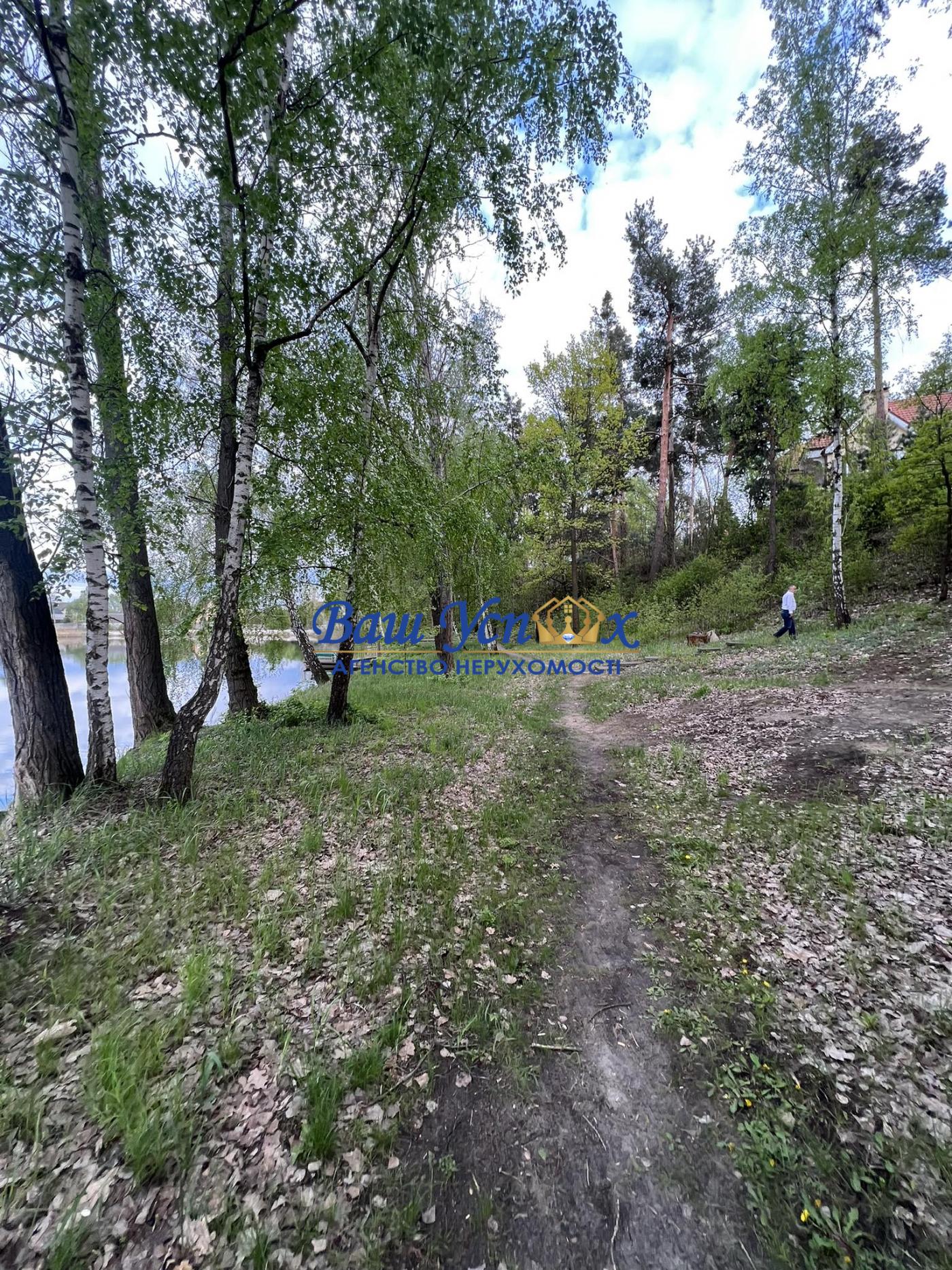 Продажа нового дома в городке село Козин.район Конча-Заспы.