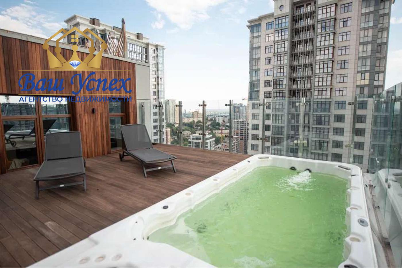 Продам 4 ком квар. 357 кв.м , пентхаус в ЖК Новопечерские Липки