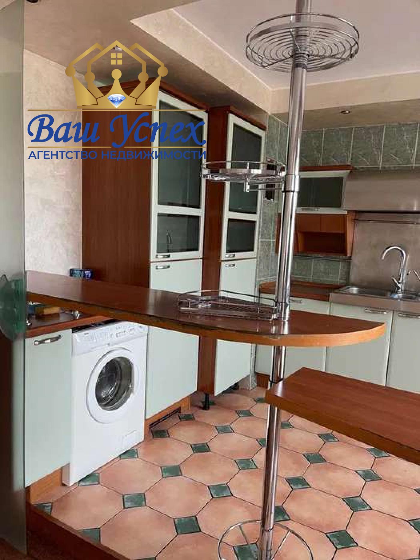 Продам 3 ком двух этажную квартиру на Оболони,  пр-т Героев Сталинграда, Оболонь, Киев