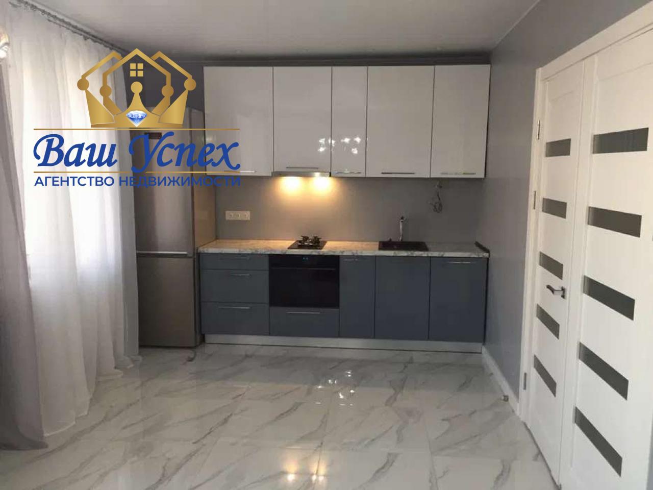 Продам 2-х комнатную с ремонтом по ул.Левандовская 14 .,Печерск