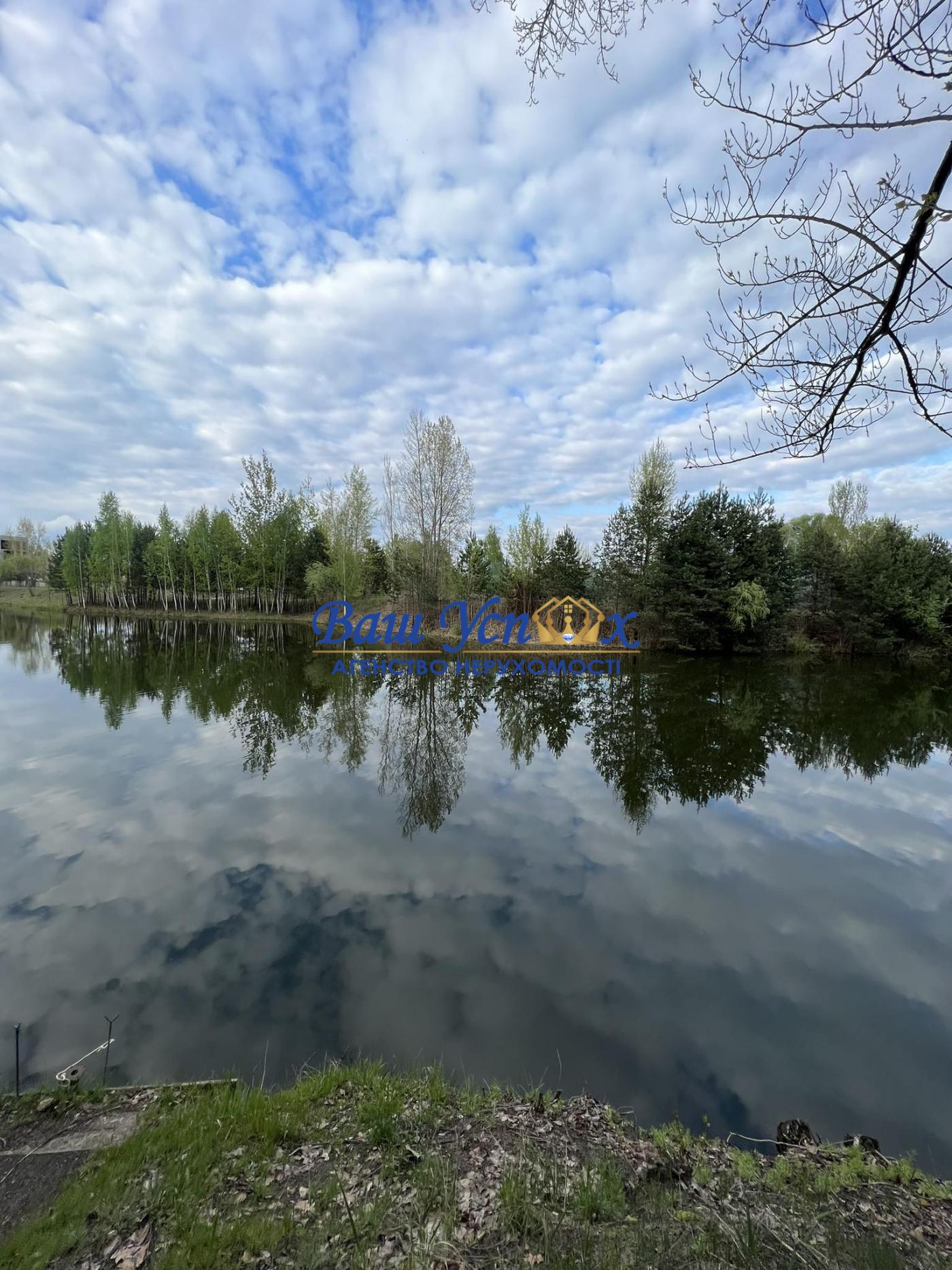 Продажа нового дома в городке село Козин.район Конча-Заспы.