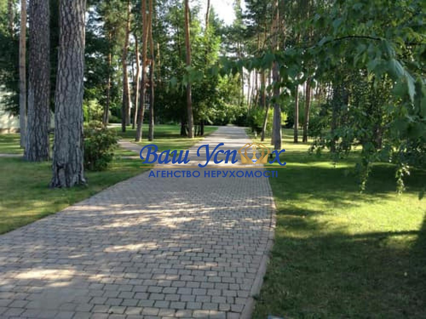Аренда дома в лесу с ремонтом и бассейном. село Козин.
