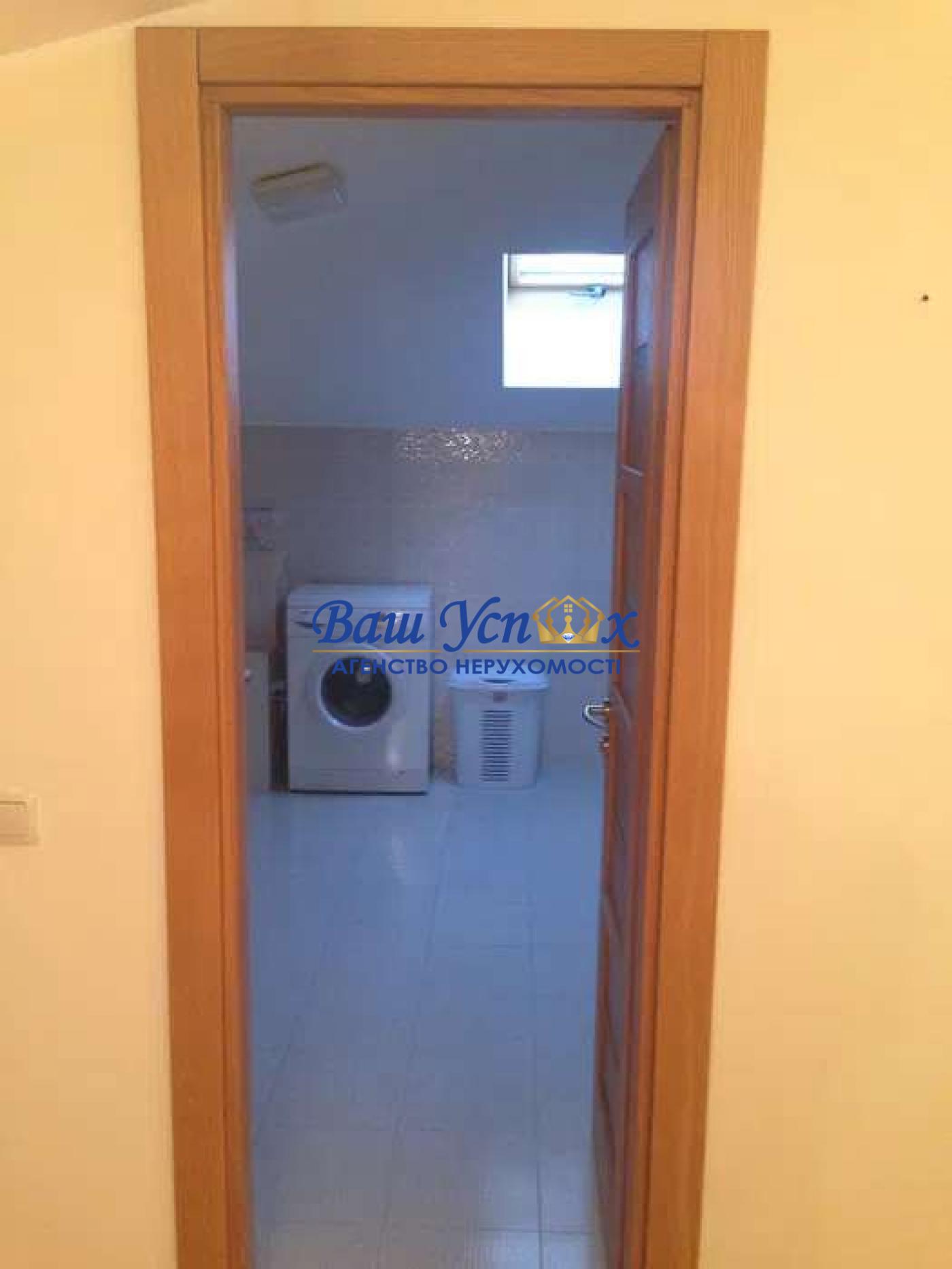 Оренда 5 ком квартиры  Печерск, ул. Дарвина 3