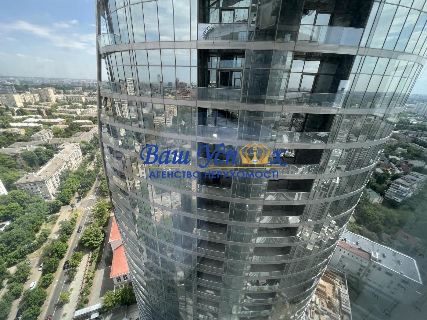 Продажа  пентхауса с террасами  в центре Киева. Taryan Towers
