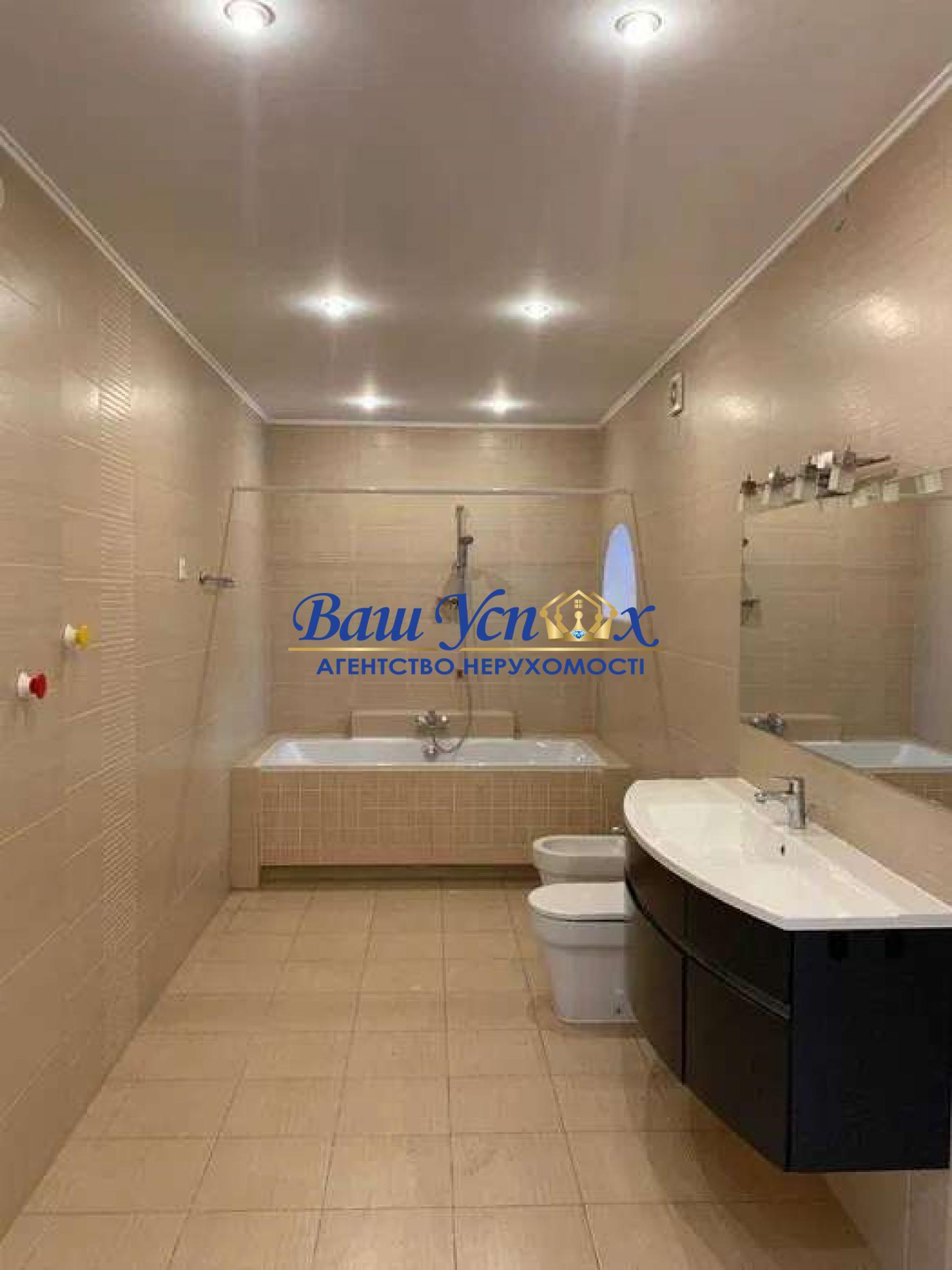 Ореда будинку 450 м.кв. на Печерську.Зверинецька.