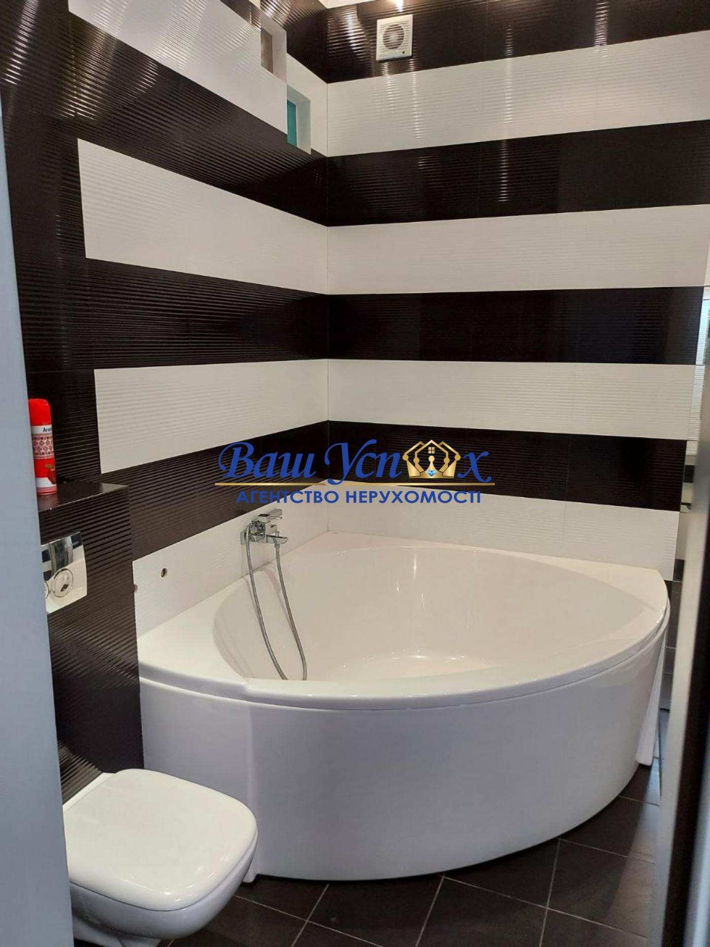 Продаж будинку з ремонтом з виходом на реку Козинка.