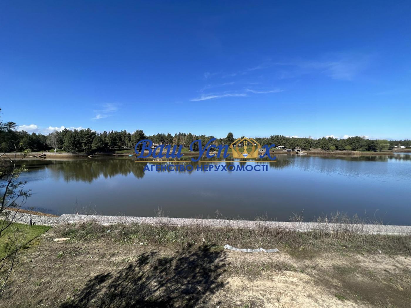 Продажа современного дома с выходом на реку. КГ Riviera Village.