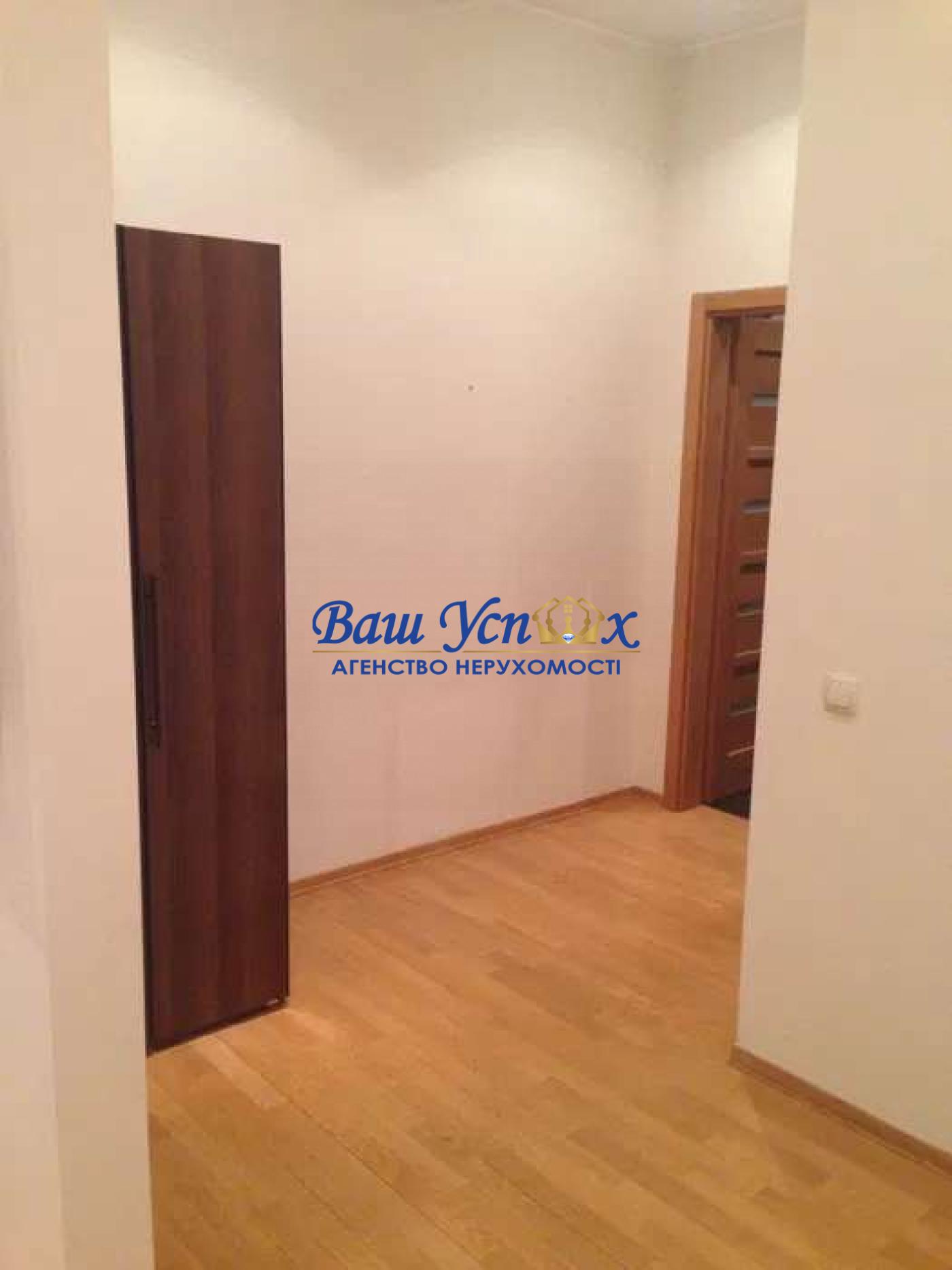 Оренда 5 ком квартиры  Печерск, ул. Дарвина 3