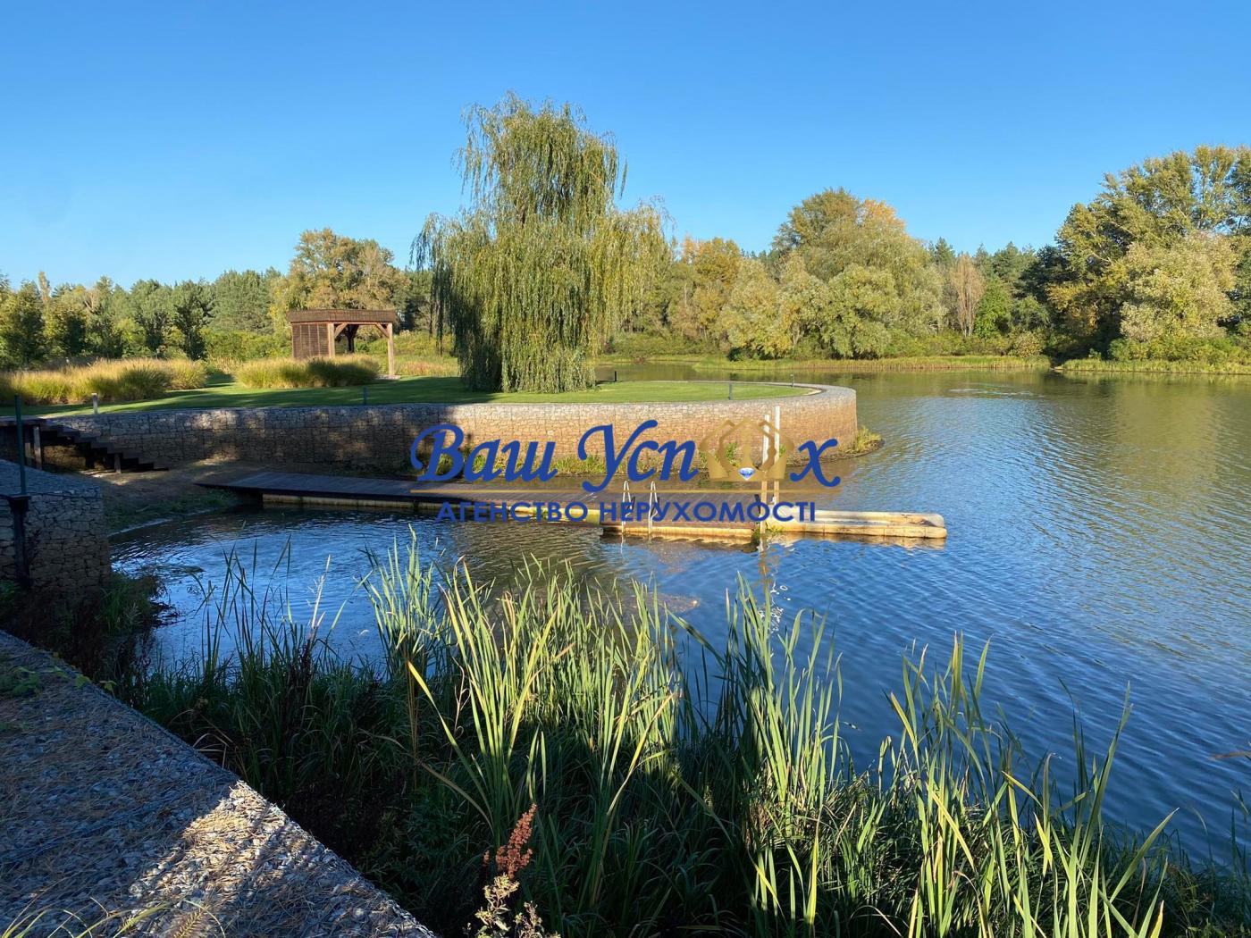 Продажа дома с выходом на воду .КГ Riviera Village
