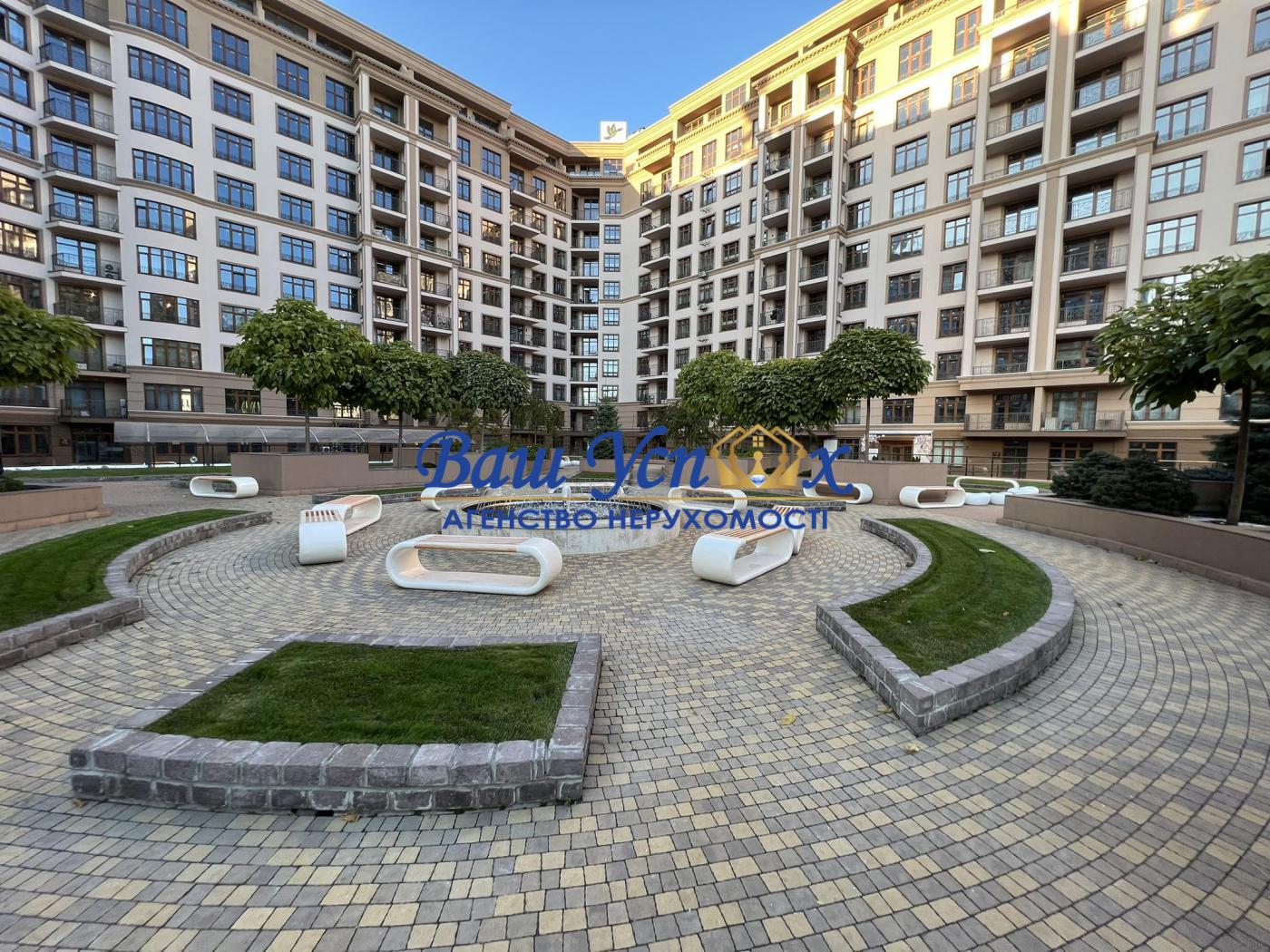 Продажа  квартиры в центре Киева ул Миколы Байчука 17 .Кadorr