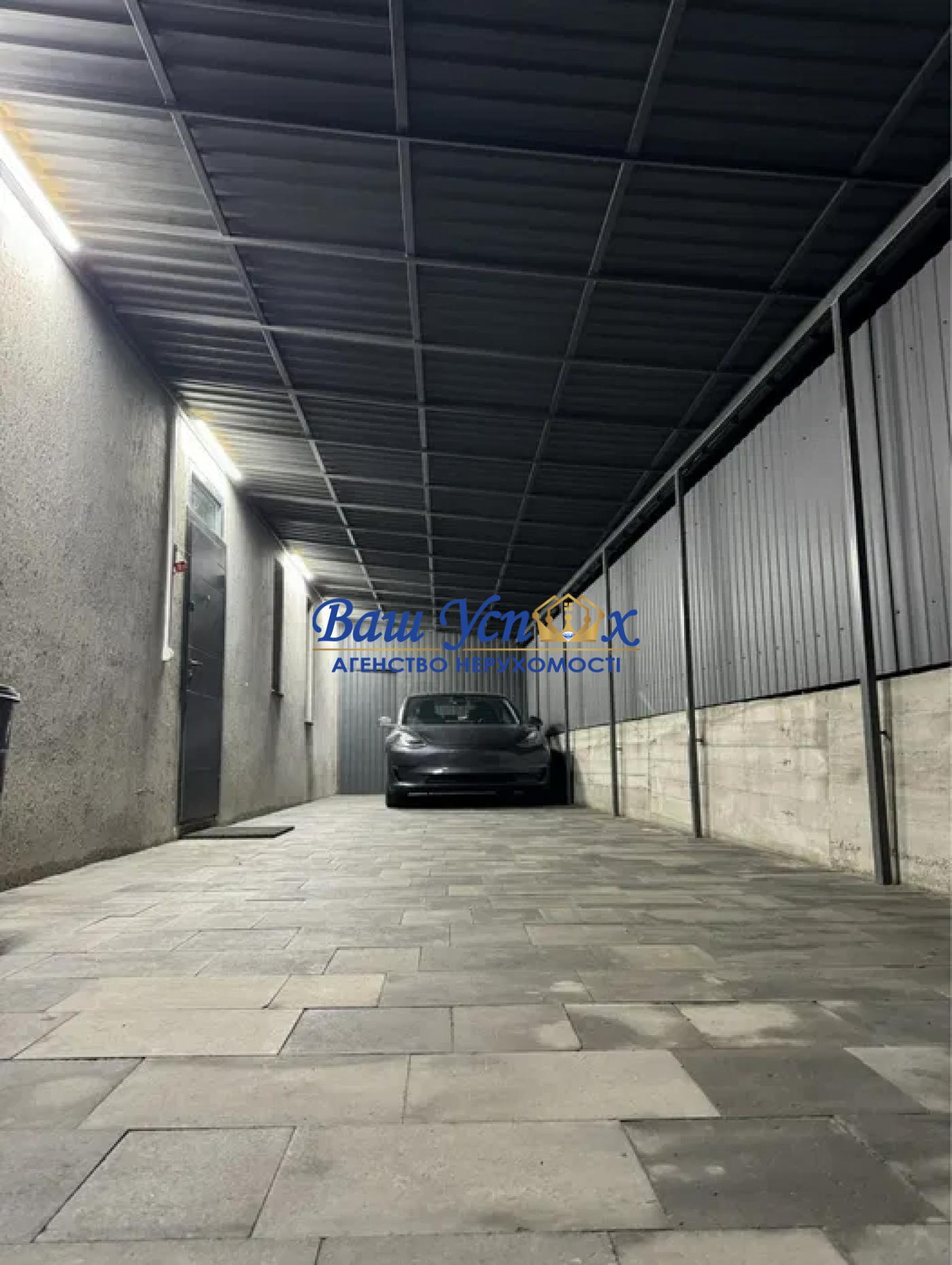 Продаж будинку Іванковичі, Маєток VIP-Club, Перлина Італії