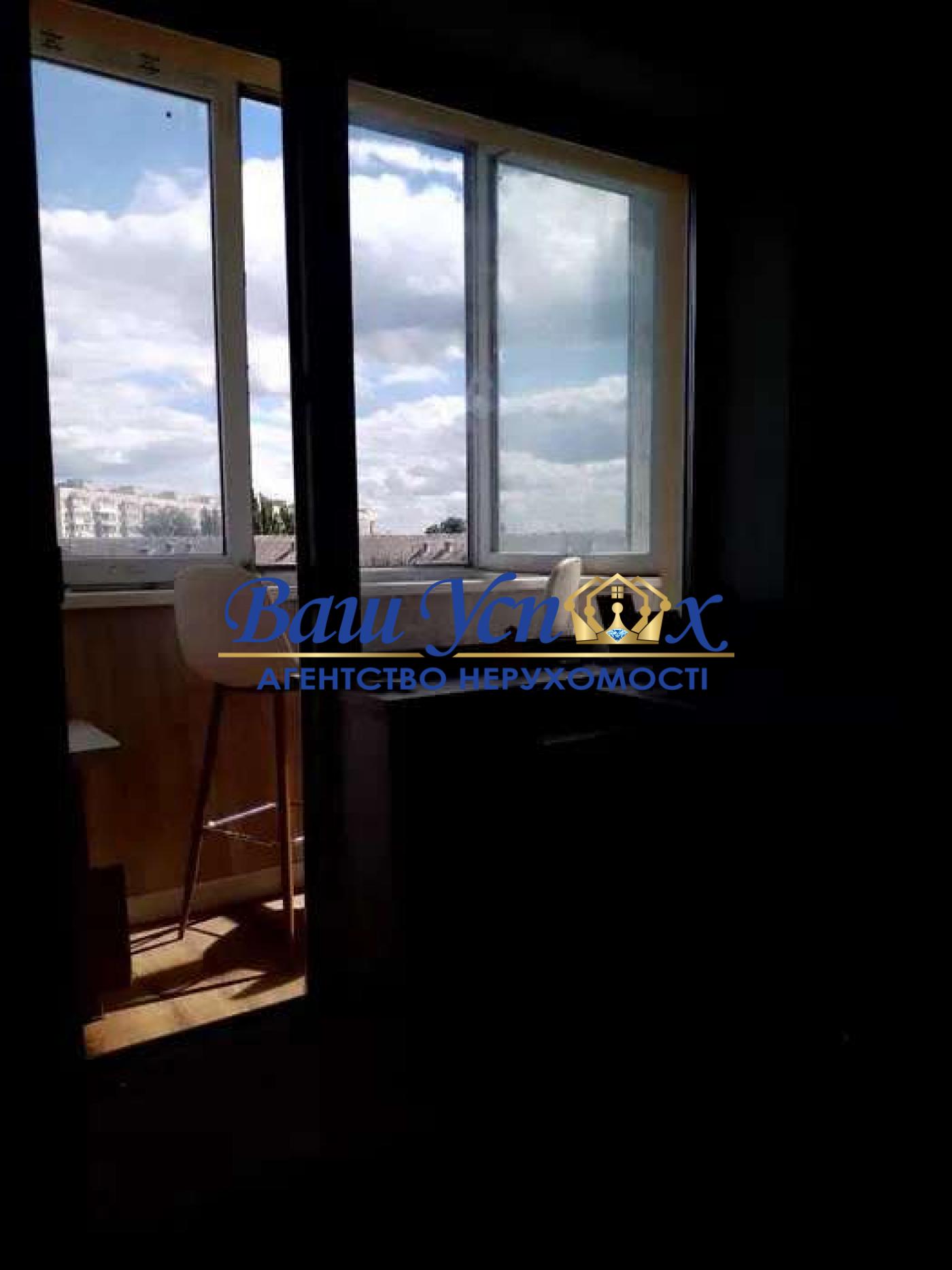 Продажа 2 ком с ремонтом. пр.Голосеевский 91